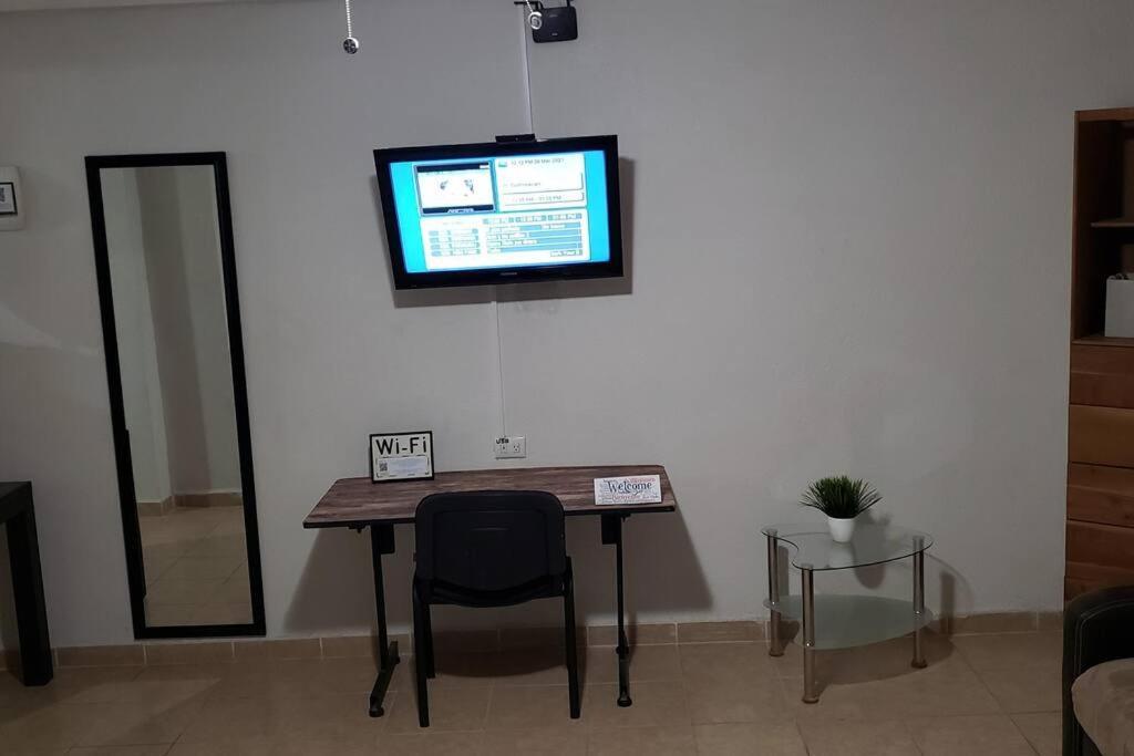 Departamento Comodo Centrico Tv Ac Wifi Cocina Parking, Letra C Ciudad Valles Eksteriør billede