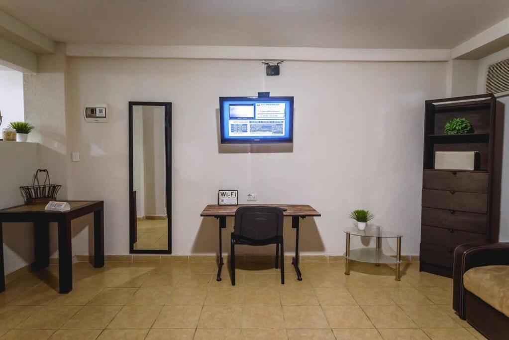 Departamento Comodo Centrico Tv Ac Wifi Cocina Parking, Letra C Ciudad Valles Eksteriør billede